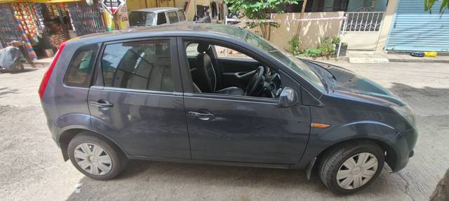 https://images10.gaadi.com/usedgaadi-sellcar/UsedCar/e53c352ba/29f6ba77-9492-41bc-b660-00e4ece1244d.jpg?imwidth=6400