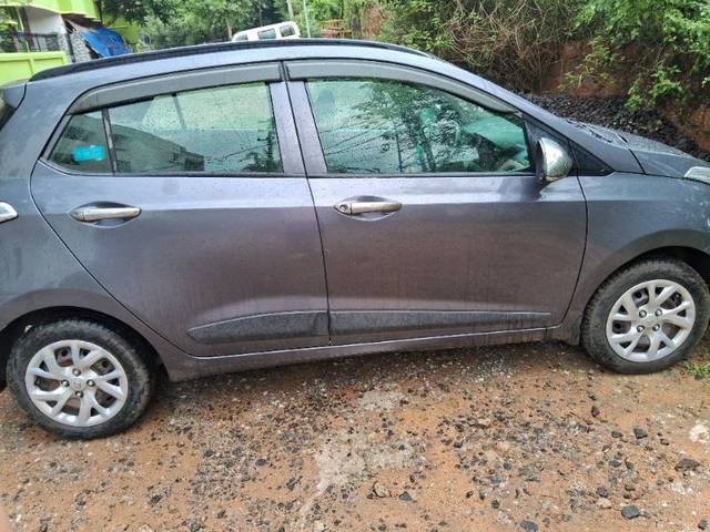 https://images10.gaadi.com/usedgaadi-sellcar/UsedCar/e53cd414a/44cee345-866c-4b1e-b77c-e3388966d6c6.jpg?imwidth=6401