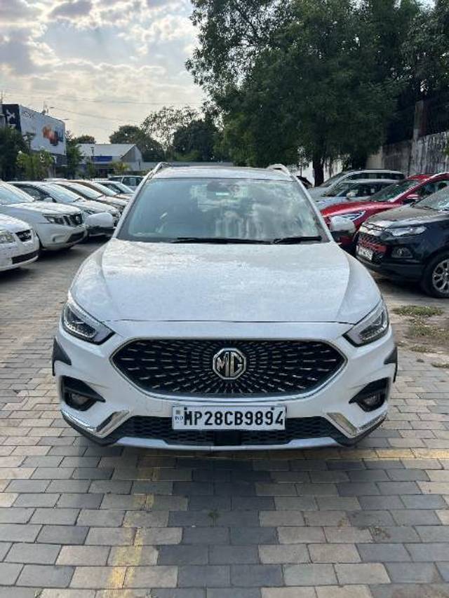 https://images10.gaadi.com/usedgaadi-sellcar/UsedCar/e53cfcfca/3975f06a-4900-40a9-ac04-6b89001db88d.jpg?imwidth=6400