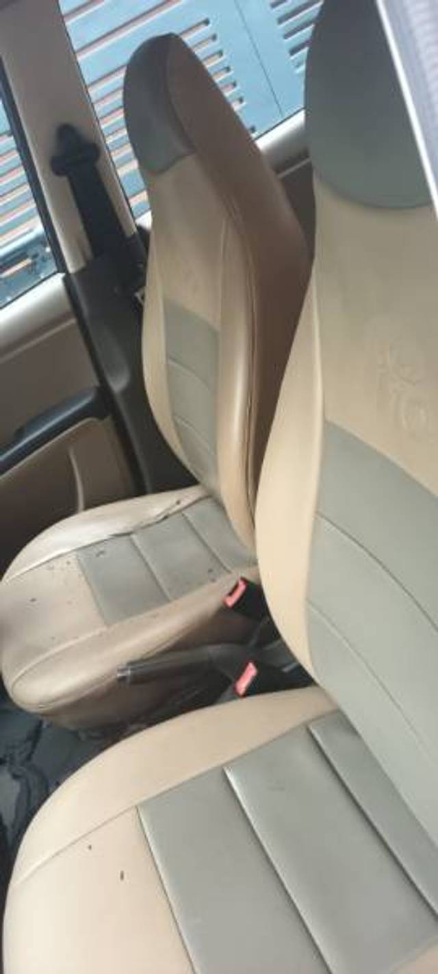 https://images10.gaadi.com/usedgaadi-sellcar/UsedCar/e53d1a90a/1d7b4b51-51fe-48ae-ab27-3395141083a1.jpg?imwidth=6402