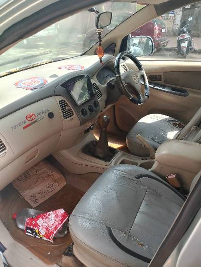 https://images10.gaadi.com/usedgaadi-sellcar/UsedCar/e53ddd77a/d143f5cf-f11b-428c-8bf5-d875ee0cac2c.jpg?imwidth=6401
