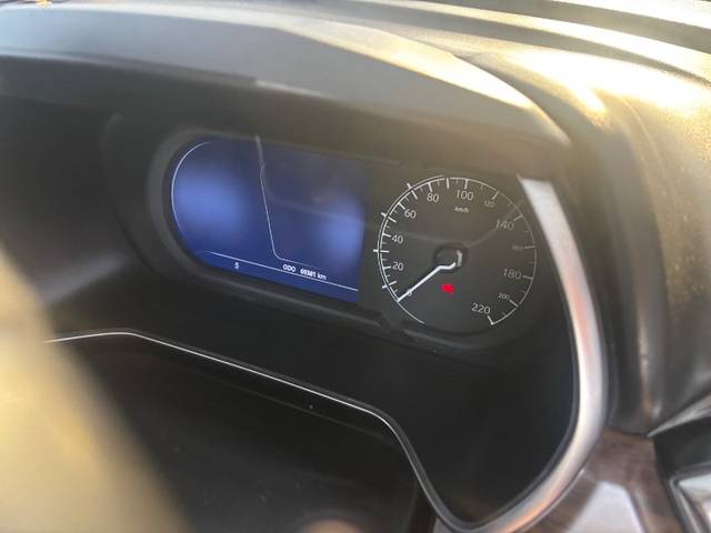 https://images10.gaadi.com/usedgaadi-sellcar/UsedCar/e53e15b4a/8dc9b303-7eb6-4af9-8208-ae5eb36f0848.jpeg?imwidth=6402