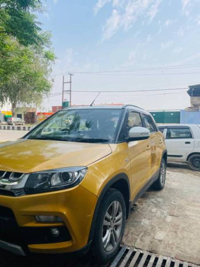 https://images10.gaadi.com/usedgaadi-sellcar/UsedCar/e53ebb35a/7f4fa4a3-5053-4729-a0a8-98bd154bd701.jpg?imwidth=6402
