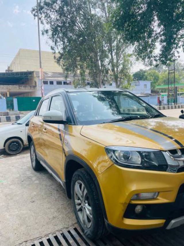 https://images10.gaadi.com/usedgaadi-sellcar/UsedCar/e53ebb35a/a19dcdce-d84e-43c8-aaa0-6488903bdcaa.jpg?imwidth=6400