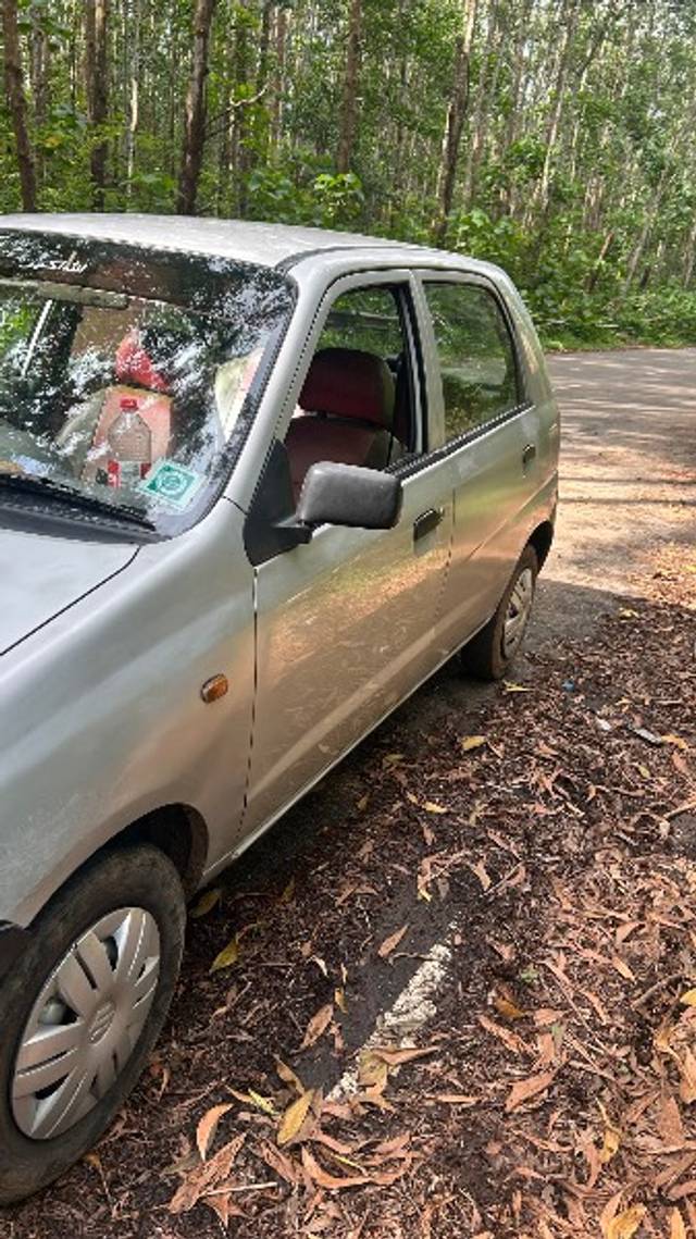 https://images10.gaadi.com/usedgaadi-sellcar/UsedCar/e53ec6f8a/50686c9c-a2ca-4908-9255-cd49de929f12.jpeg?imwidth=6402