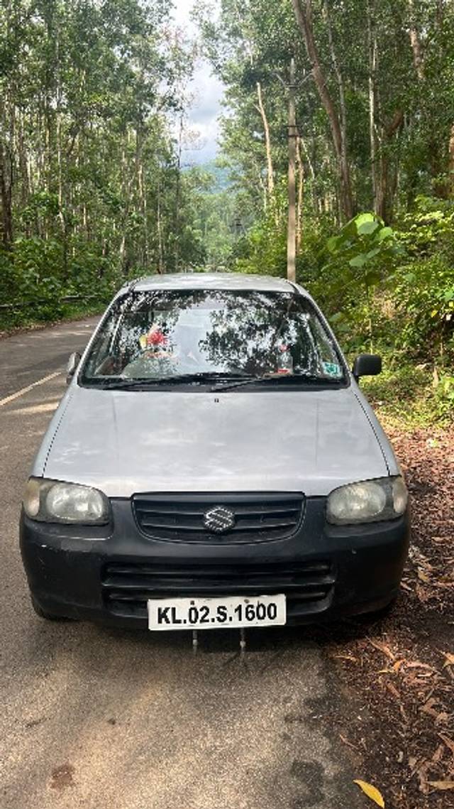 https://images10.gaadi.com/usedgaadi-sellcar/UsedCar/e53ec6f8a/631d5c09-dd55-4dd1-b105-a454e8a53dbe.jpeg?imwidth=6400