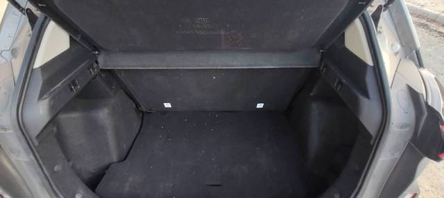 https://images10.gaadi.com/usedgaadi-sellcar/UsedCar/e53ed57ca/94d674a7-b31f-4b4f-898f-02132071d4e1.jpg?imwidth=6402