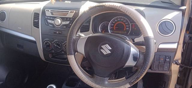 https://images10.gaadi.com/usedgaadi-sellcar/UsedCar/e53f2a33a/782d7831-6b4a-4e41-9b3d-76f7a684095f.jpg?imwidth=6401