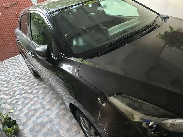 https://images10.gaadi.com/usedgaadi-sellcar/UsedCar/e53f3c63a/337629c5-106a-4abe-b4ee-c3ccfc02c6ec.jpeg?imwidth=6401