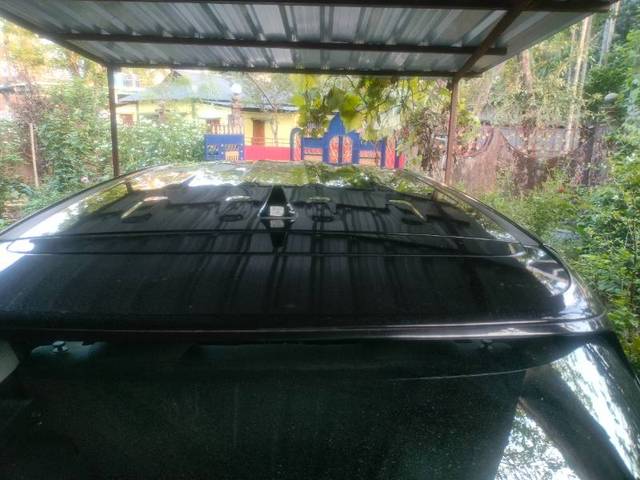 https://images10.gaadi.com/usedgaadi-sellcar/UsedCar/e54037bca/ff98cb1b-64ad-4b97-aa5b-5770222c1e2c.jpg?imwidth=6402