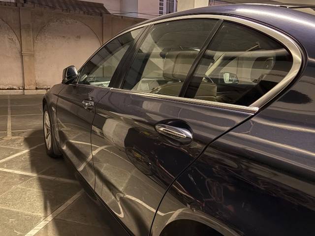 https://images10.gaadi.com/usedgaadi-sellcar/UsedCar/e5404879a/07ea6477-428c-42d5-a11b-21bfe288a339.jpeg?imwidth=6401
