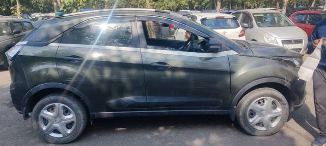 https://images10.gaadi.com/usedgaadi-sellcar/UsedCar/e540b8f2a/491f5939-1b85-46ef-a2c0-fe269dac0f15.jpg?imwidth=6400