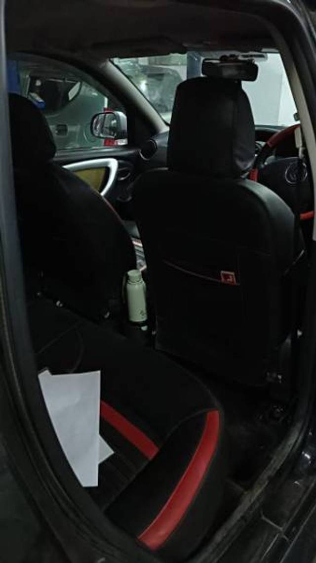 https://images10.gaadi.com/usedgaadi-sellcar/UsedCar/e5411f5ea/ff52196e-8578-4fe3-af84-0395a2b69d87.jpg?imwidth=6402