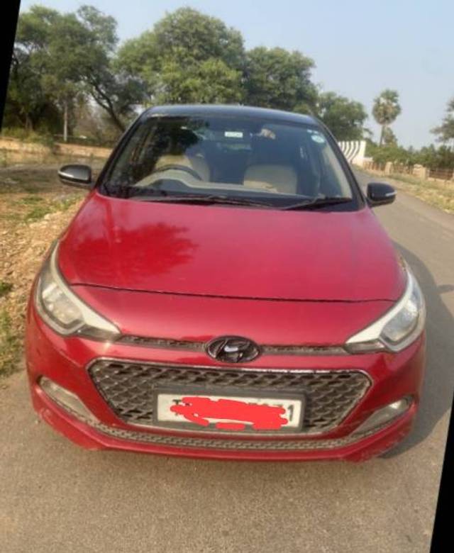 https://images10.gaadi.com/usedgaadi-sellcar/UsedCar/e54161f3a/226fd12f-26b9-4f67-bc01-0d931a78dc5a.jpg?imwidth=6400