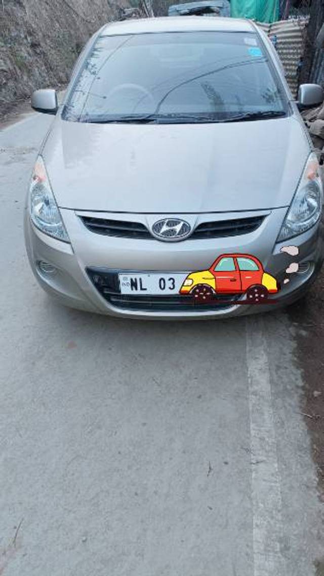 https://images10.gaadi.com/usedgaadi-sellcar/UsedCar/e541e9bda/b81c02c2-f3d1-421d-a5c6-3aa306515c9e.jpg?imwidth=6400