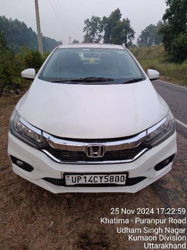 https://images10.gaadi.com/usedgaadi-sellcar/UsedCar/e5420cfaa/1547e20f-ca35-4f7b-aec2-8896d904daf1.jpg?imwidth=6400