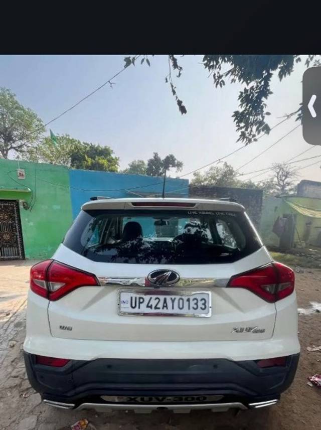 https://images10.gaadi.com/usedgaadi-sellcar/UsedCar/e5420f5ca/e897c1ed-7885-4ce8-be67-bd6ddac76f84.jpeg?imwidth=6401