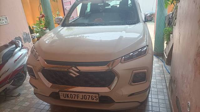 https://images10.gaadi.com/usedgaadi-sellcar/UsedCar/e5423a9ca/6795b0ba-b849-4fcc-a0fa-33af5f87e138.jpg?imwidth=6400