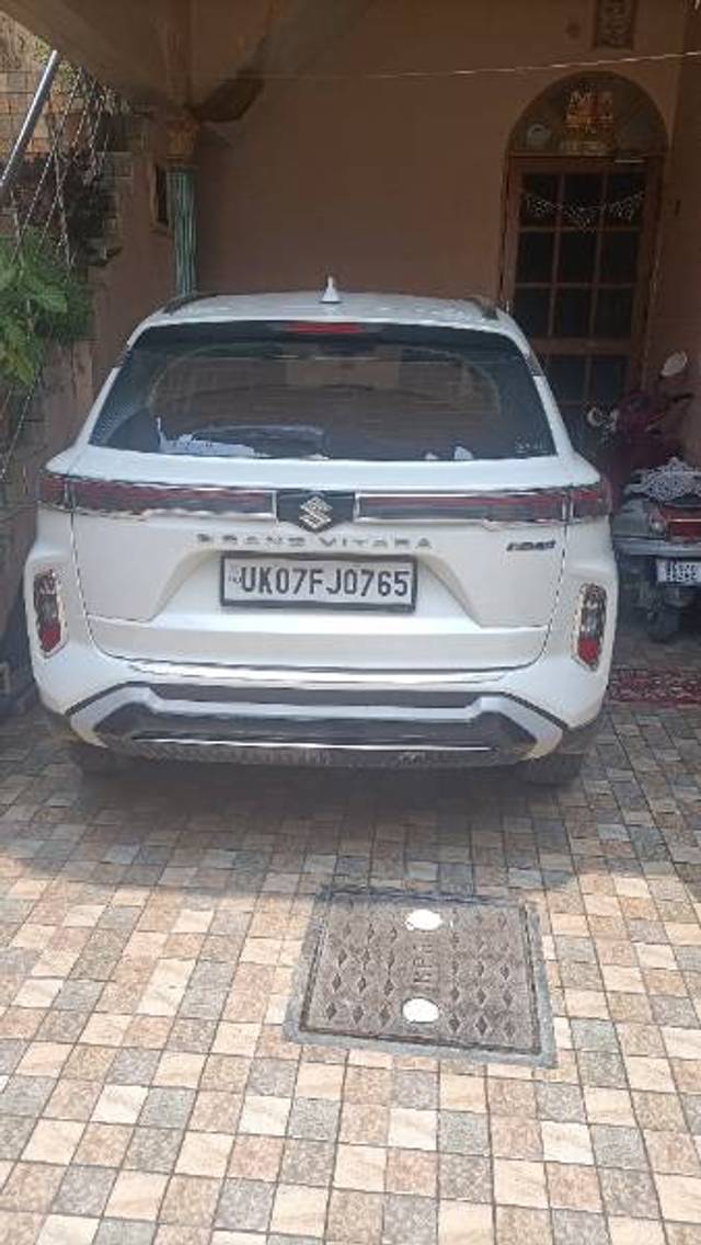 https://images10.gaadi.com/usedgaadi-sellcar/UsedCar/e5423a9ca/eaaf55ae-9e67-443b-85fa-757d6ab4cb0e.jpg?imwidth=6402