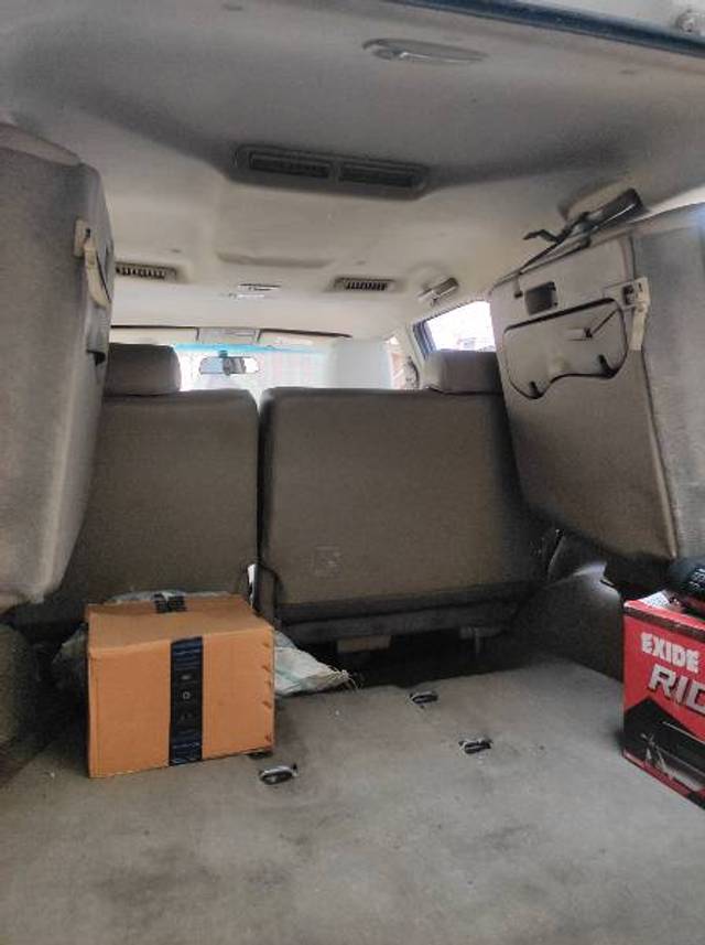 https://images10.gaadi.com/usedgaadi-sellcar/UsedCar/e5427fbda/b85d1a99-1959-45ec-aa14-6bdd2e13f582.jpg?imwidth=6402