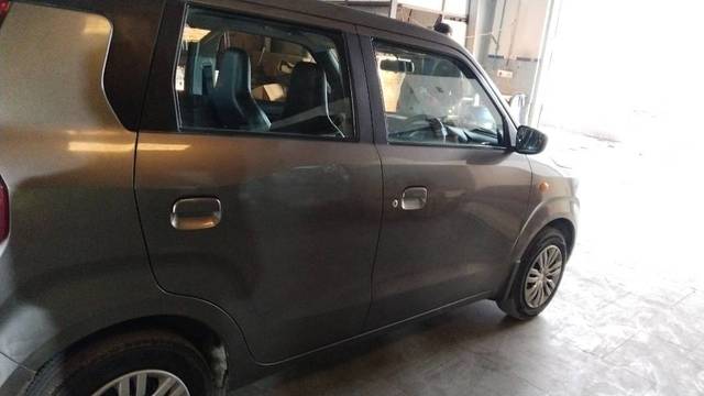 https://images10.gaadi.com/usedgaadi-sellcar/UsedCar/e542bf6ca/7dbe66c4-ec88-4924-9f96-3020417254ad.jpg?imwidth=6401