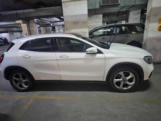 https://images10.gaadi.com/usedgaadi-sellcar/UsedCar/e542c798a/5d40b5b1-68ee-4c7e-926f-8c3857a617d1.jpg?imwidth=6400