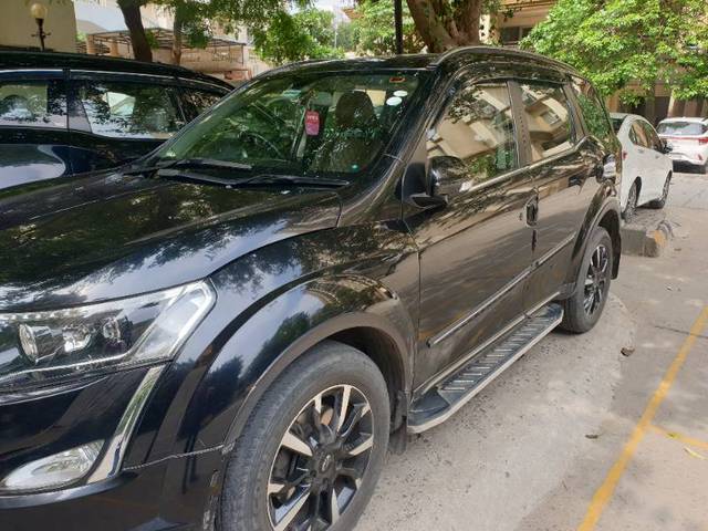 https://images10.gaadi.com/usedgaadi-sellcar/UsedCar/e542cd08a/6eba78ab-7d3c-4303-b303-fe1d08533ff1.jpg?imwidth=6400
