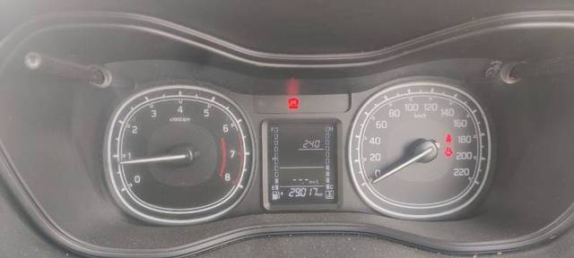 https://images10.gaadi.com/usedgaadi-sellcar/UsedCar/e542ec4aa/3371cce8-1868-4aeb-848d-604f2773c9eb.jpg?imwidth=6401