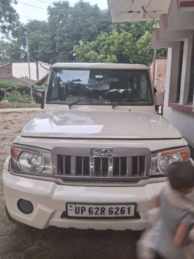 https://images10.gaadi.com/usedgaadi-sellcar/UsedCar/e542ec5da/6dc6ff7f-ee80-49cf-8675-eb09d145bc07.jpg?imwidth=6402