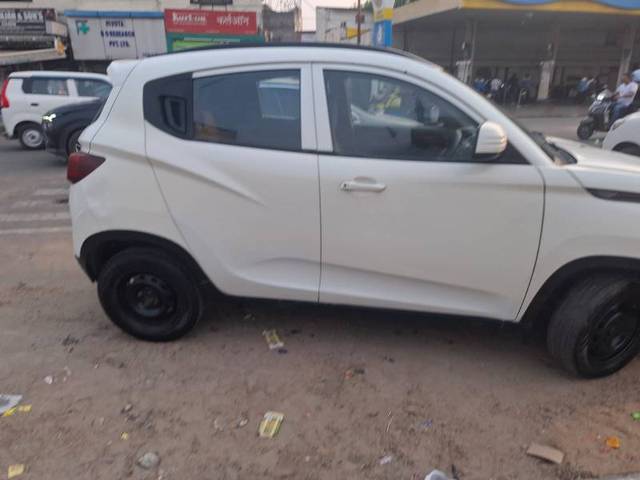 https://images10.gaadi.com/usedgaadi-sellcar/UsedCar/e5430d44a/65713813-15ec-4556-9805-7ffcfaca9e11.jpg?imwidth=6402