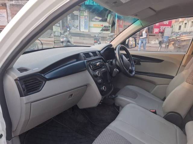 https://images10.gaadi.com/usedgaadi-sellcar/UsedCar/e5430d44a/ca0d7832-14a1-4dfd-9ae5-ee0c47d08d5b.jpg?imwidth=6401