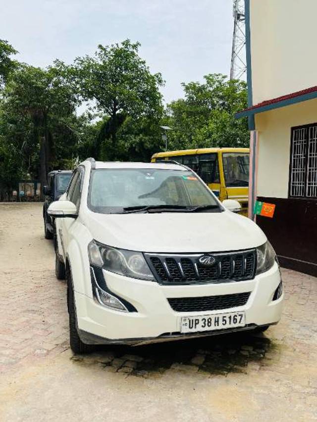 https://images10.gaadi.com/usedgaadi-sellcar/UsedCar/e543279ca/9b1d76a1-4634-4836-9e35-bc5f08e13e09.jpeg?imwidth=6400