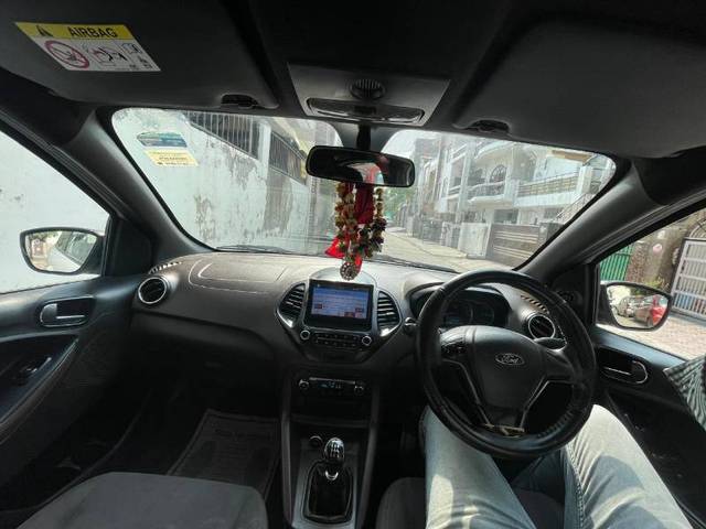 https://images10.gaadi.com/usedgaadi-sellcar/UsedCar/e543ef90a/caa762df-cb09-40a0-9da4-38284456d5f0.jpg?imwidth=6402