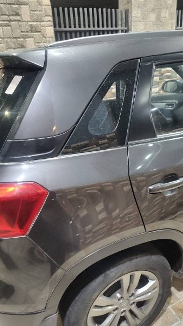 https://images10.gaadi.com/usedgaadi-sellcar/UsedCar/e54423e3a/f9a8479d-de85-4f8e-ad80-66b0ddbdd519.jpeg?imwidth=6402