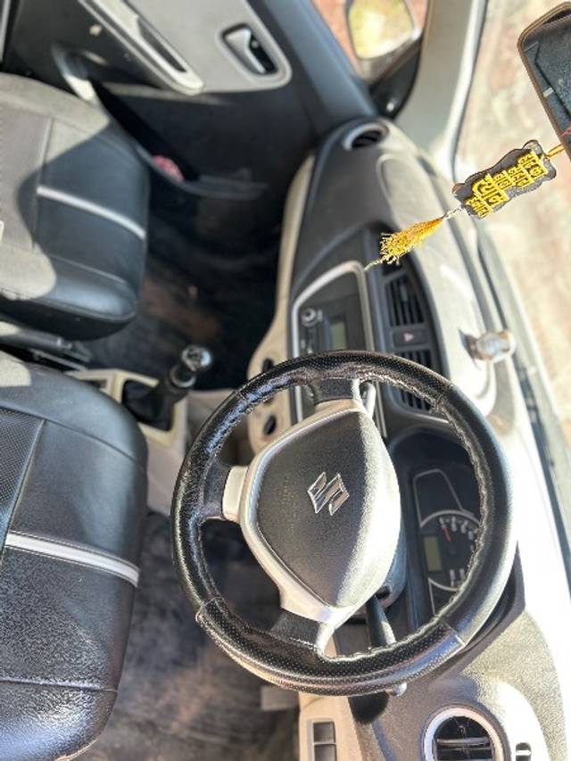 https://images10.gaadi.com/usedgaadi-sellcar/UsedCar/e5443172a/76e48a78-8c51-4f6c-836d-bd0bd3c0d9e7.jpeg?imwidth=6401