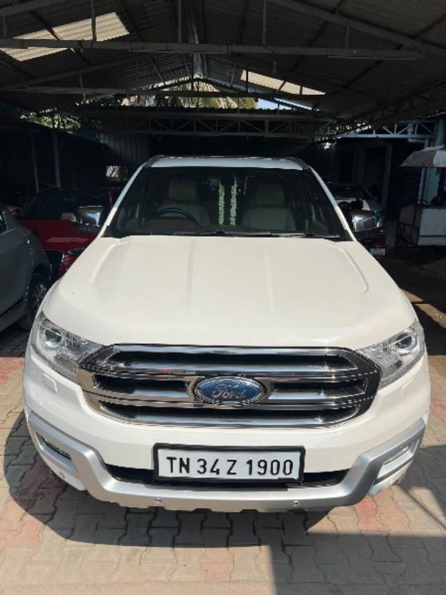 https://images10.gaadi.com/usedgaadi-sellcar/UsedCar/e544358da/f71c51ee-949e-4dc3-a35a-5e3e04a3462e.jpeg?imwidth=6400