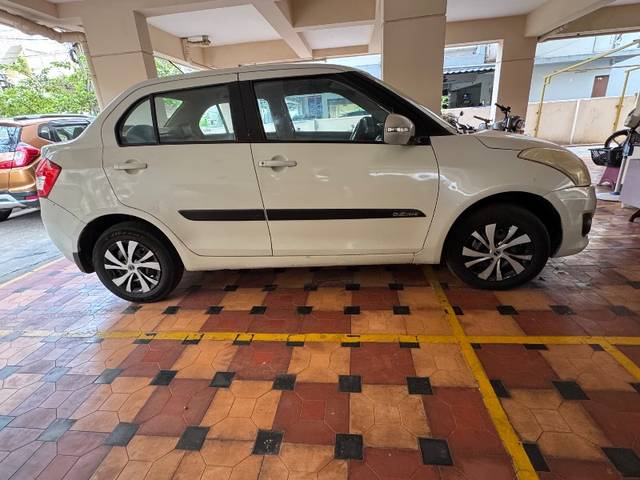 https://images10.gaadi.com/usedgaadi-sellcar/UsedCar/e5444d67a/9bf4f345-32a4-4483-b9b0-63531b4b106b.jpeg?imwidth=6401