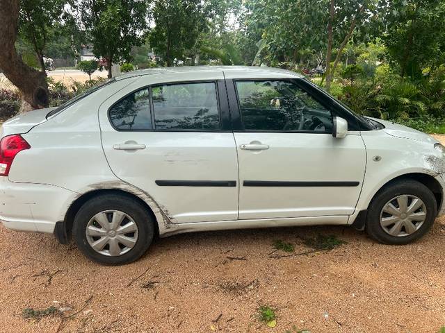 https://images10.gaadi.com/usedgaadi-sellcar/UsedCar/e5449b4ba/d38d117f-cbc6-4d9c-a00c-da9a4b08a78d.jpeg?imwidth=6401
