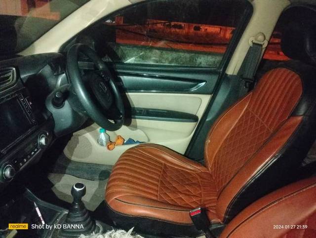 https://images10.gaadi.com/usedgaadi-sellcar/UsedCar/e544b0afa/5e2f93b1-4057-438e-8cee-dfdf102347b3.jpg?imwidth=6401