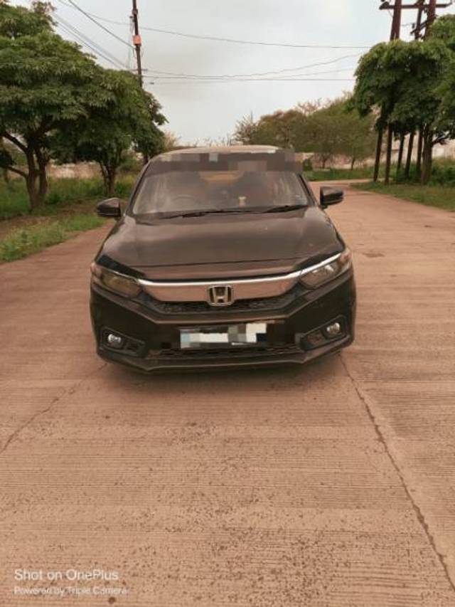 https://images10.gaadi.com/usedgaadi-sellcar/UsedCar/e544b0afa/d300bde0-4e7d-4912-aa8c-382632d1b86c.jpg?imwidth=6400