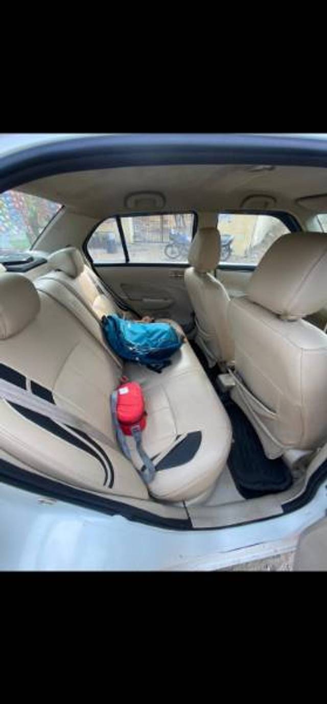 https://images10.gaadi.com/usedgaadi-sellcar/UsedCar/e544b655a/9713b7c4-439d-4539-9e76-43e578a47834.jpg?imwidth=6402