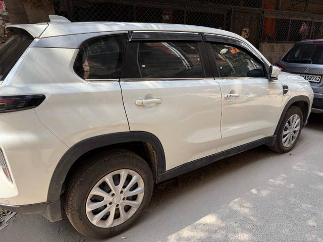 https://images10.gaadi.com/usedgaadi-sellcar/UsedCar/e5452058a/426ade73-fd41-47b6-abc7-9944344cca19.jpeg?imwidth=6400