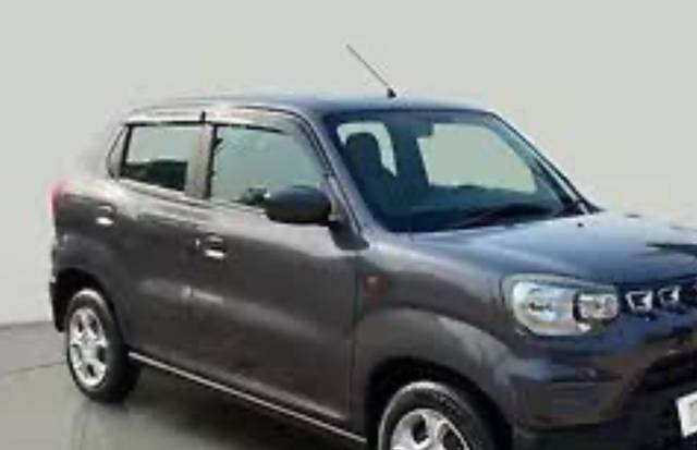 https://images10.gaadi.com/usedgaadi-sellcar/UsedCar/e5458e71a/15fd42ef-0610-4a9c-8218-e3efc3653d34.jpeg?imwidth=6400