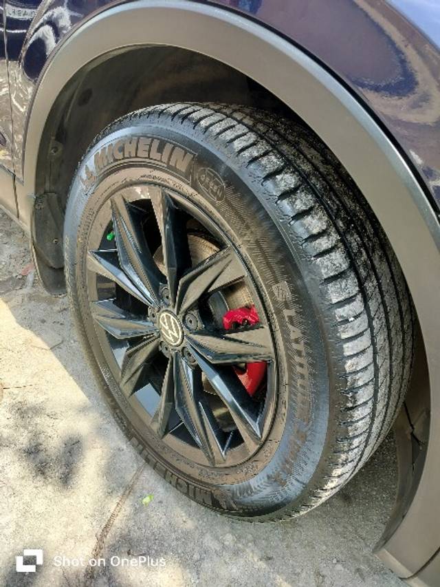 https://images10.gaadi.com/usedgaadi-sellcar/UsedCar/e545ae25a/5610040a-f75b-4b5a-87b3-8d678fddf8c9.jpeg?imwidth=6402