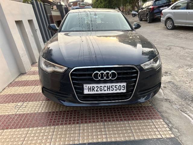 https://images10.gaadi.com/usedgaadi-sellcar/UsedCar/e5463229a/e85234a4-047a-4716-af66-98d00b96a7e7.jpeg?imwidth=6400