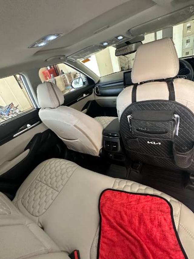 https://images10.gaadi.com/usedgaadi-sellcar/UsedCar/e546599fa/7ab770bb-99b3-442f-afa5-e24251a9c7eb.jpg?imwidth=6401