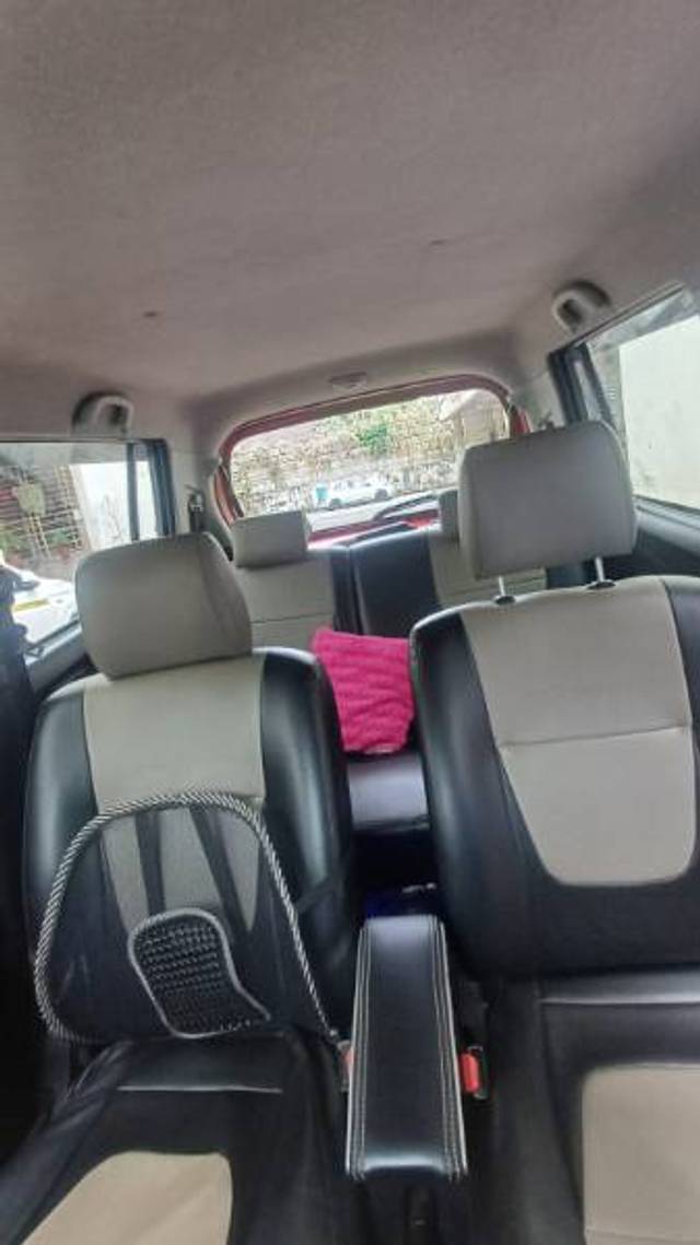 https://images10.gaadi.com/usedgaadi-sellcar/UsedCar/e546aa4da/51fd3153-8da2-49ab-b78f-f5ccedffb2aa.jpeg?imwidth=6402