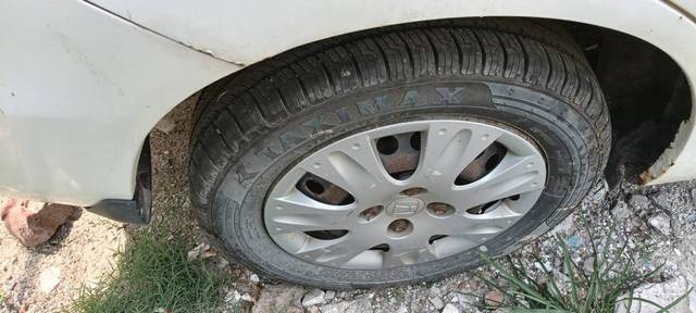 https://images10.gaadi.com/usedgaadi-sellcar/UsedCar/e5475daba/3b91c09c-9219-4aca-8bef-76efa400cc5d.jpg?imwidth=6401
