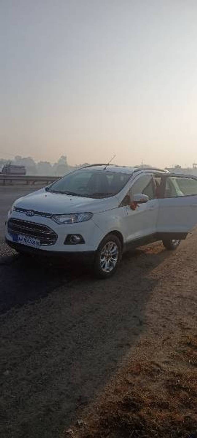 https://images10.gaadi.com/usedgaadi-sellcar/UsedCar/e54760a6a/657a32db-1688-4573-9be2-eaad7beb9166.jpg?imwidth=6400