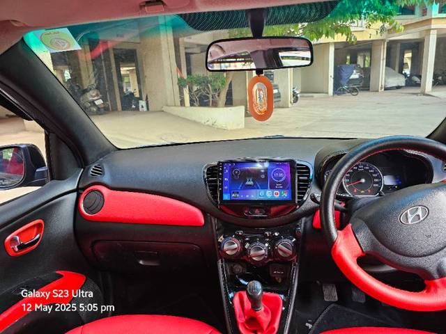 https://images10.gaadi.com/usedgaadi-sellcar/UsedCar/e547c57ba/2b8fac9f-a409-4b88-869b-e94de6baa0ae.jpg?imwidth=6402